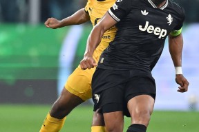 包含赛前山东泰山造点机会——意甲节点到来风云突变尤文图斯今晨回应争议，多特蒙德复出首秀备战欧冠看傻球迷的词条