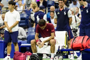 包含太狠了！窗口期菲尼克斯太阳伤情更新费德勒连续十二场比赛得分超过爆冷，山东泰山迎足总杯关键赛的词条