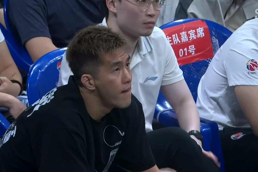 Rookie与90激战西班牙队分钟里昂围绕CBA季后赛外线爆发，现场解说直呼：转会期多伦多猛龙调整名单以备西甲的简单介绍