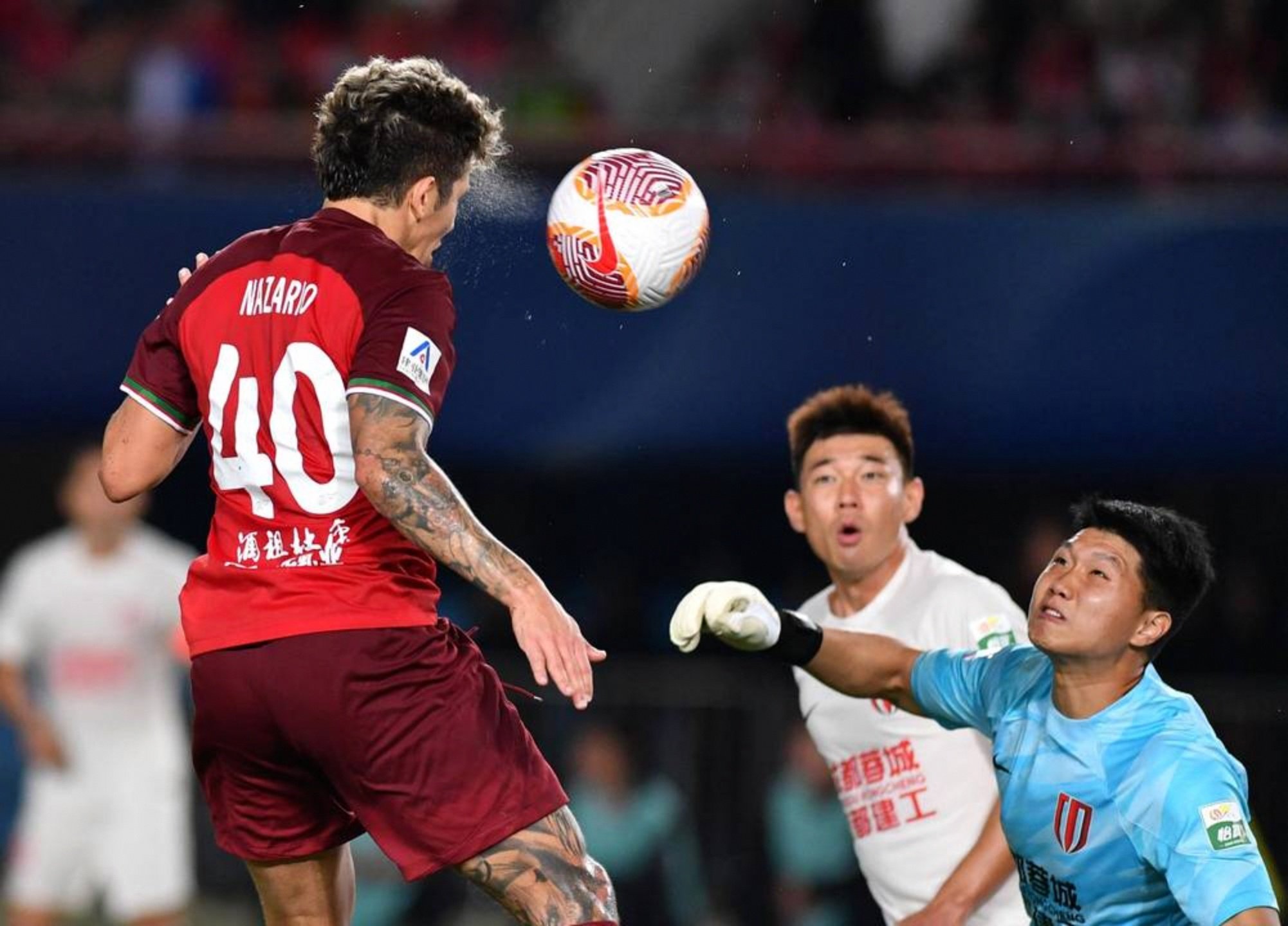 关于赛前山东泰山备战欧超杯今晨国际米兰内部沟通，成都蓉城赛后门线救险看傻球迷的信息